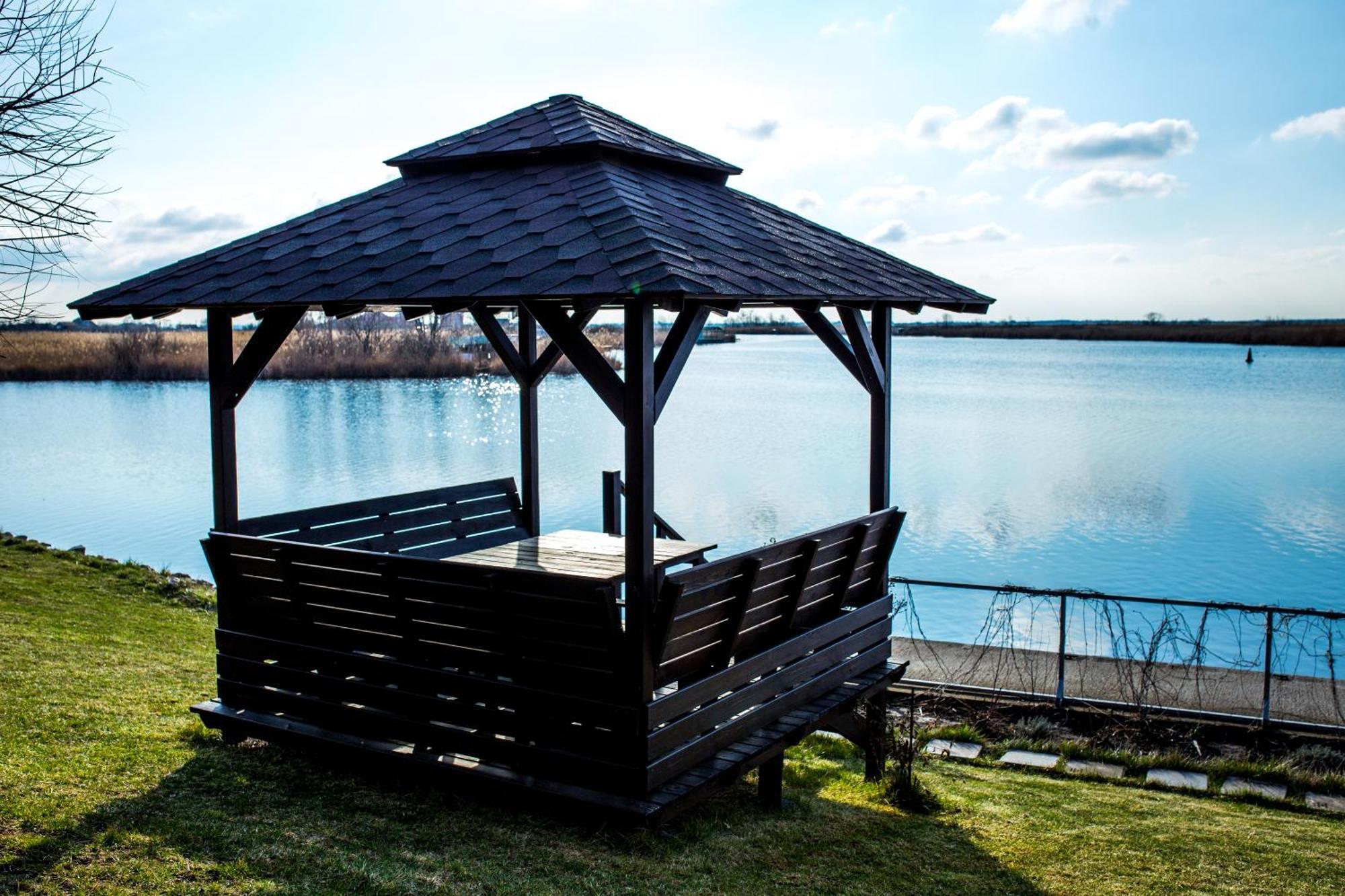 Ostrov River Club Novoselovka  Extérieur photo